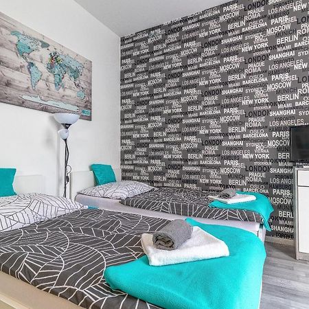 Bratislava -Apartment Near The City Center With A Balcony Ngoại thất bức ảnh