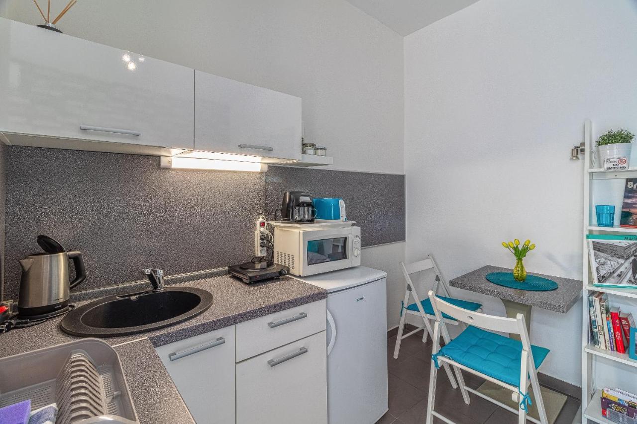 Bratislava -Apartment Near The City Center With A Balcony Ngoại thất bức ảnh